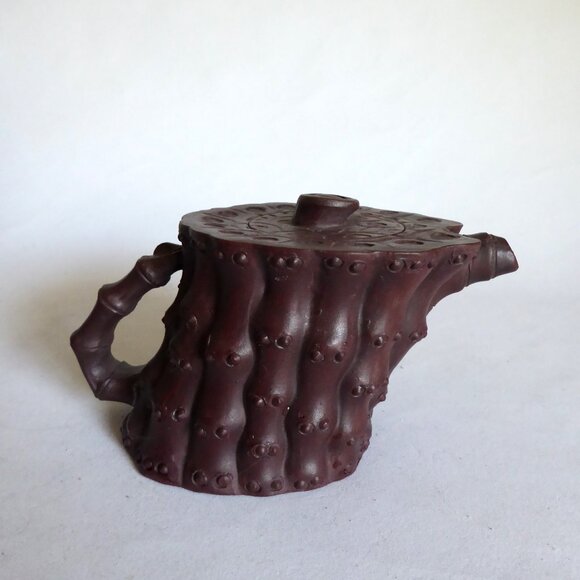 VINTAGE NEW TRADITIONAL CHINESE YIXING LIDDED BAMBOO HANDMADE PURPLE CLAY TEAPOT - Picture 5 of 11